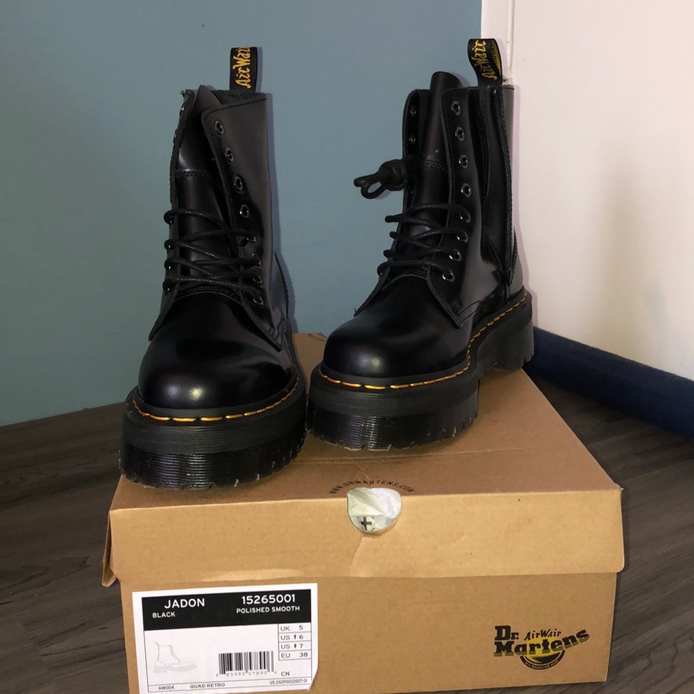 Dr Martens Jadon Boots